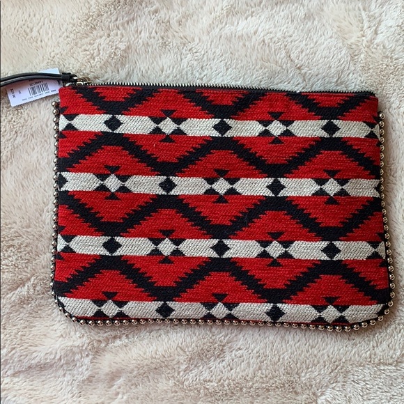 Express Aztec Clutch - Picture 4 of 4